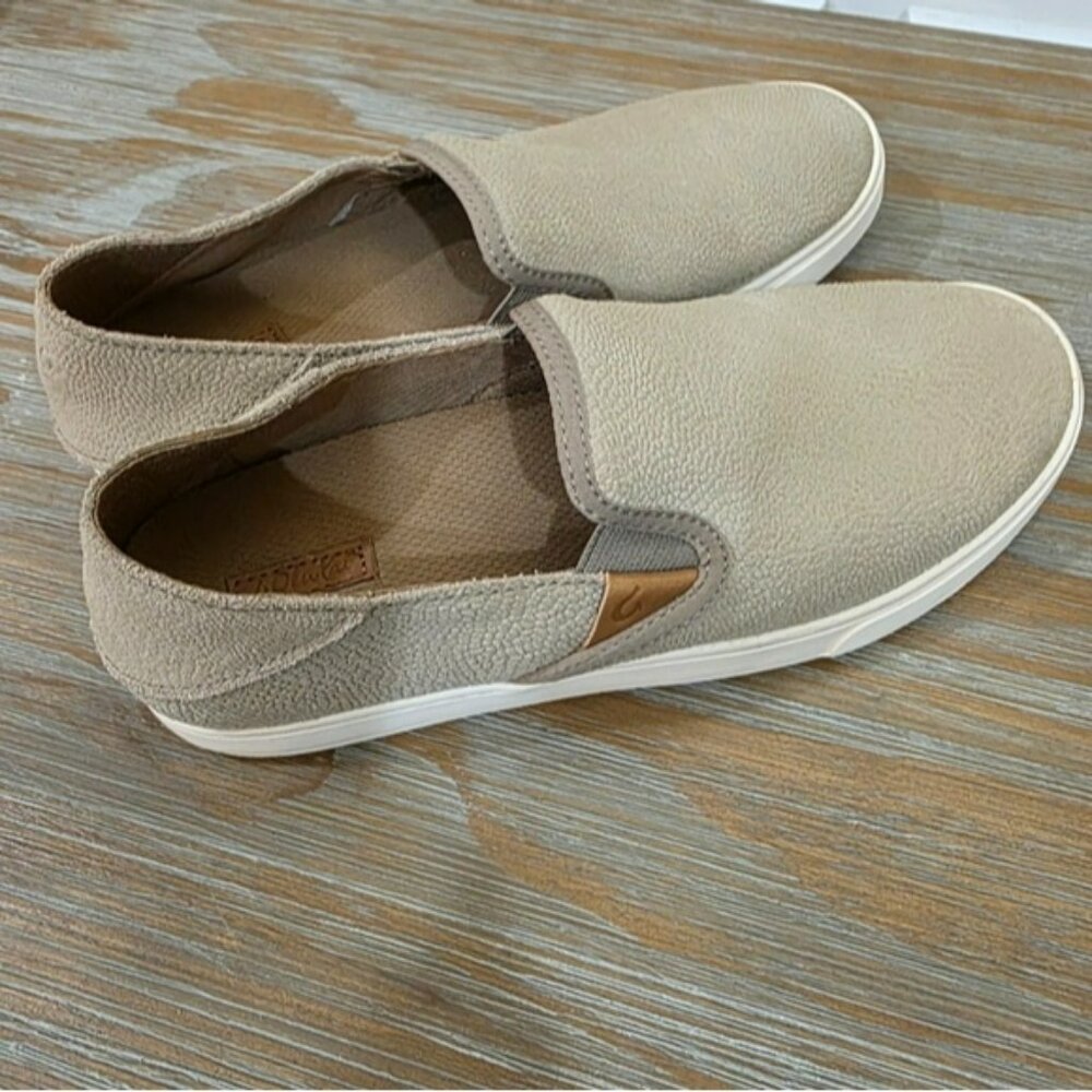 OluKai Pehuea Leather Slip-ons, Women's Size 7.5